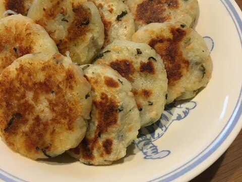 離乳食の手づかみ食べに！納豆じゃがモチ